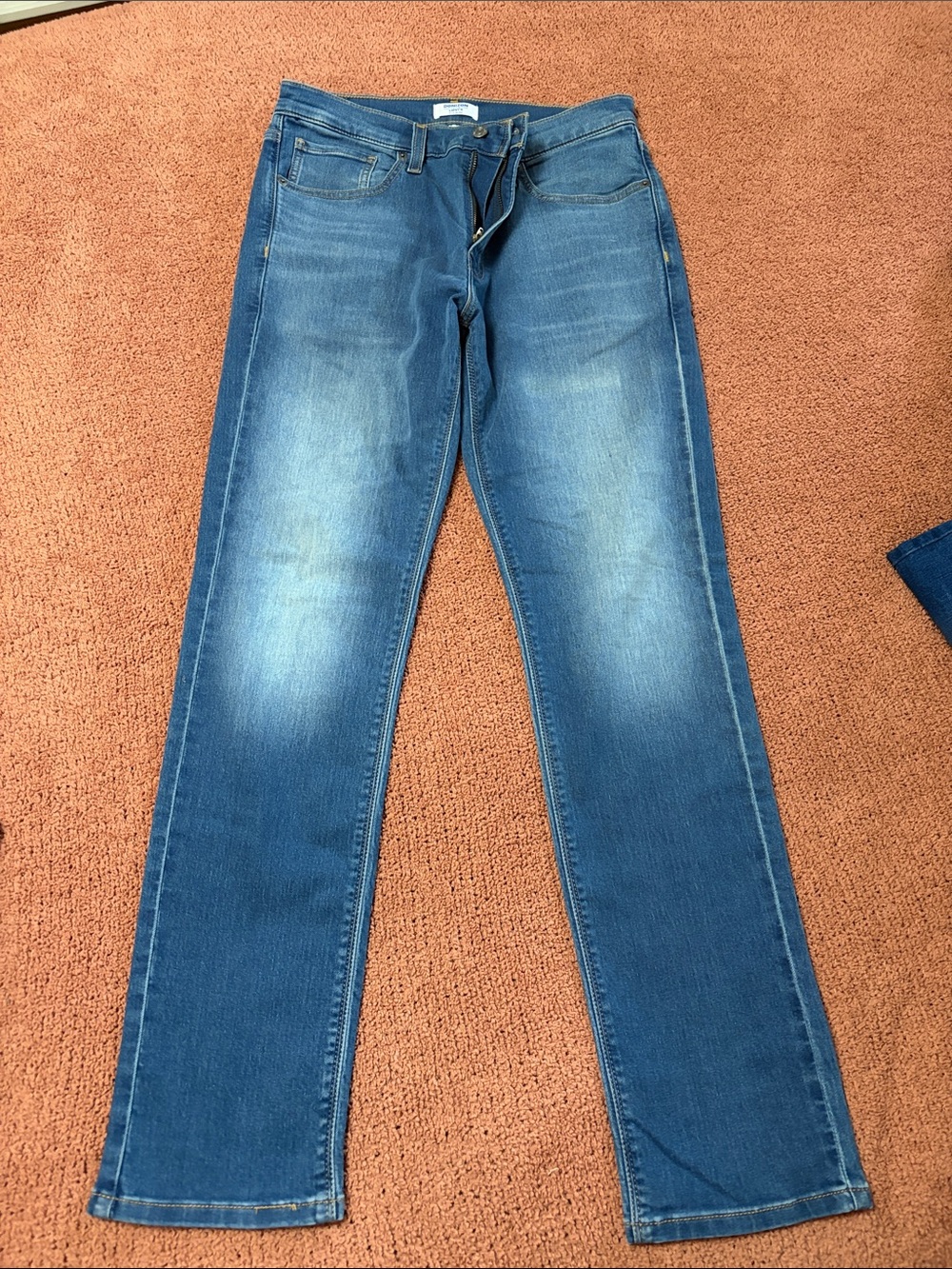 Levi's Men's Slim Straight Jeans in Medium Blue Wash